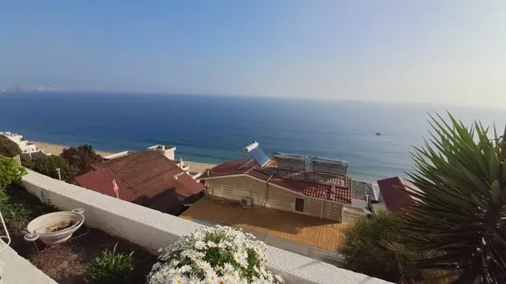 Vista Despejada Al Mar En Edmundo Eluchans