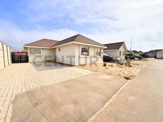 En Arriendo Casa Nueva En Sector De Serena Golf