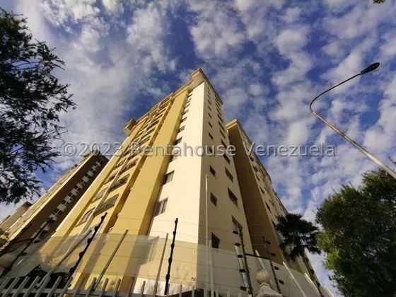 Yonny Silva Rentahouse Vende Apartamento En Prebo I Valencia Rcys 24-7824