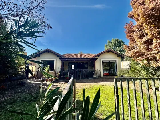 Casa 1 Piso 3d+serv No Perimetral Piedra Roja