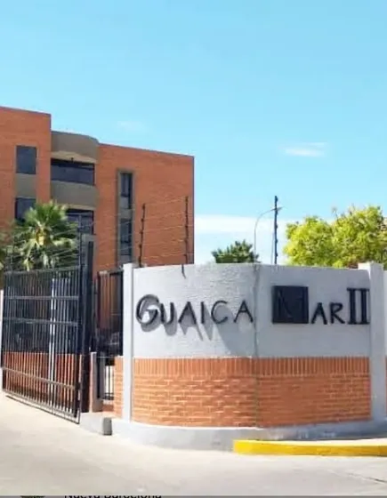 Re/max Abba Ofrece Venta De Hermoso Apartamento, Ubicado En La Calle El Dorado.   Estado Anzoátegui. Una Cuadra De La Avenida Principal De Lechería. Conjunto Residencial Guaica Mar Ii