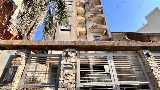 Venta Departamento 2 Ambientes Con Balcon Moron 