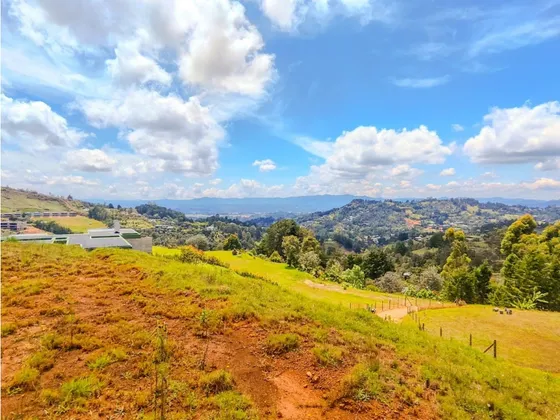 Finca En Rionegro Cerca Al Aeropuerto Sajonia 