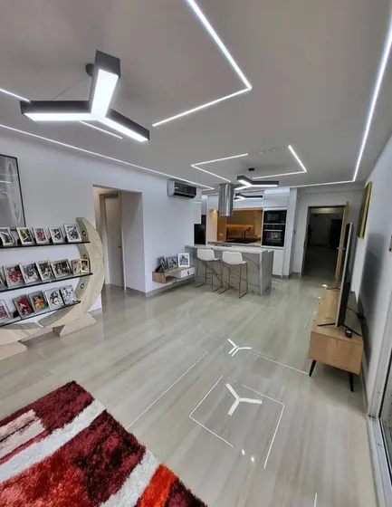 Alquiler De Apartamento Recién Remodelado, Planta , Pozo Balcon El Parral Valencia Ne-blk