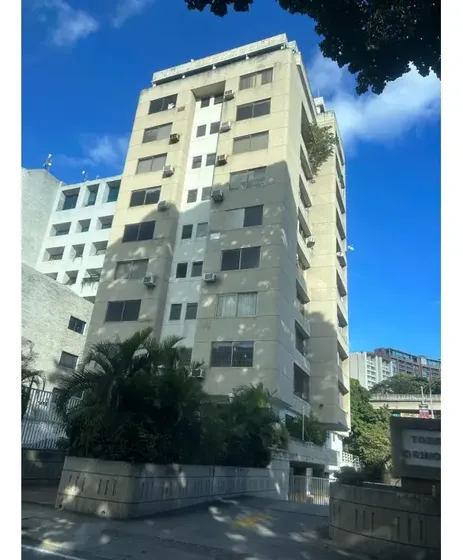 Alquilo Oficina 63m2 Las Mercedes 5940