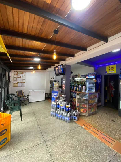 V.g En Venta Fondo De Comercio (licorería) Barrio Obrero 
