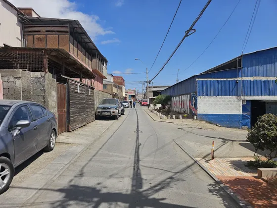 Se Vende Casa Proyección Comercial O Para Vivienda 