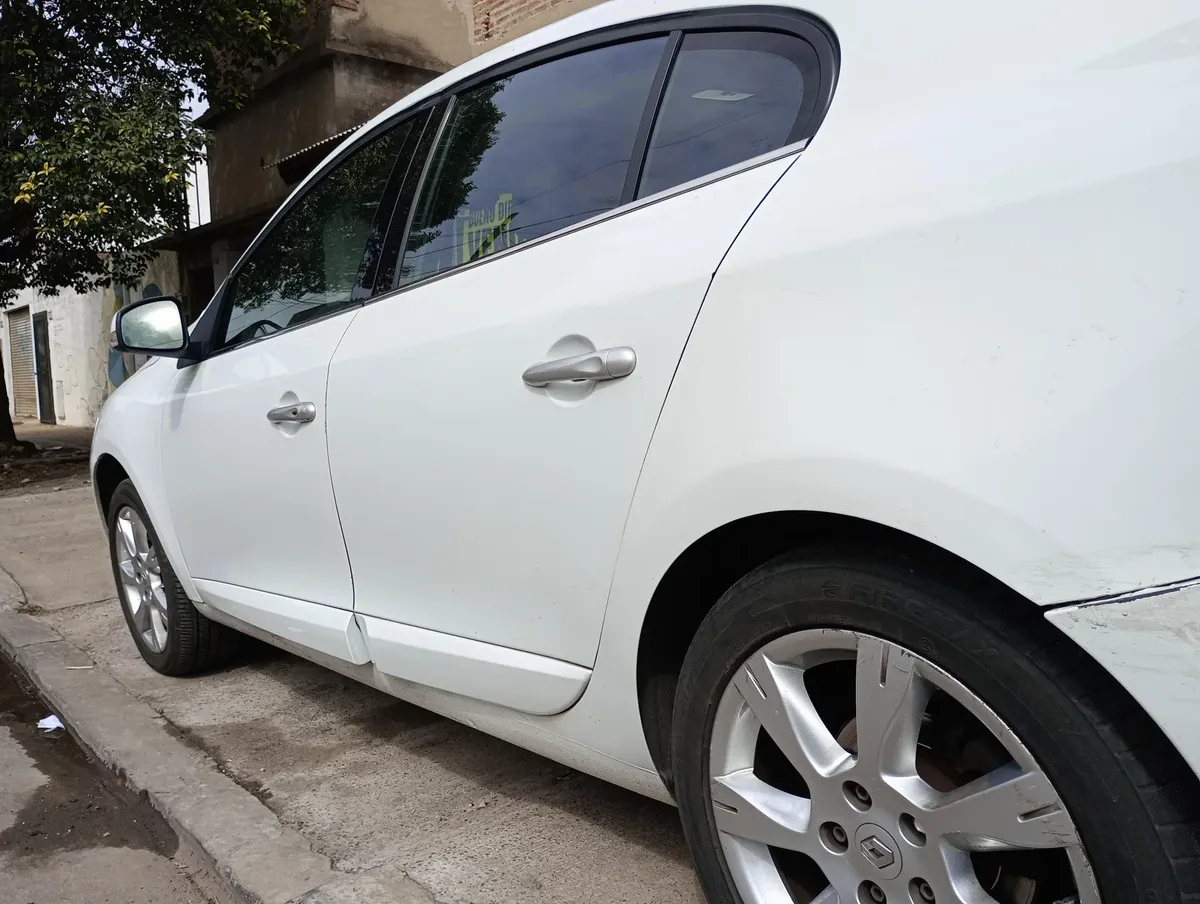 Renault Fluence 2.0 Privilege Cvt569032616423598089