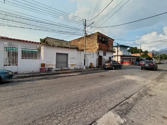 Casa Con Local En Alquiler En Los Olivos Nuevos 