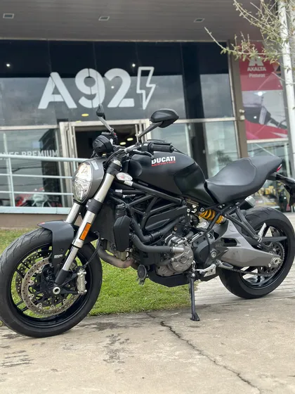 Ducati Monster 821
