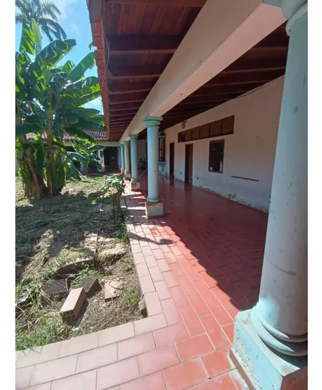 En  Venta  Casa  Comercial A Remodelar Urb. Carabobo  Valencia 35-39