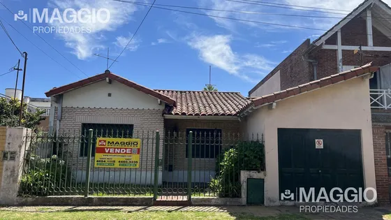 Venta Casa En Villa Sarmiento  