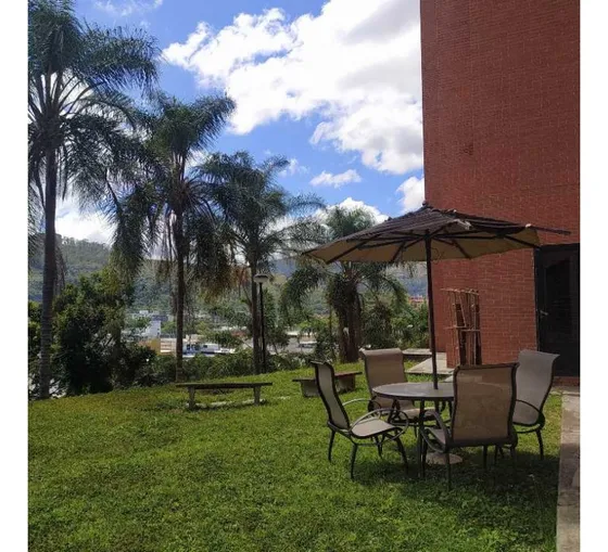 Townhouse Con Terraza Y Jardín Lomas De La Trinidad 300 M2
