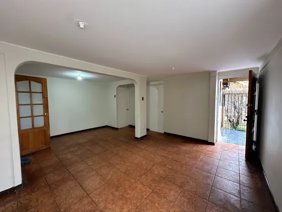 Amplia Y Acogedora Casa En Barrio Residencial Consolidado