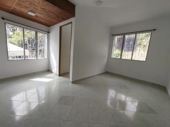 Se Arrienda Apartamento En Envigado