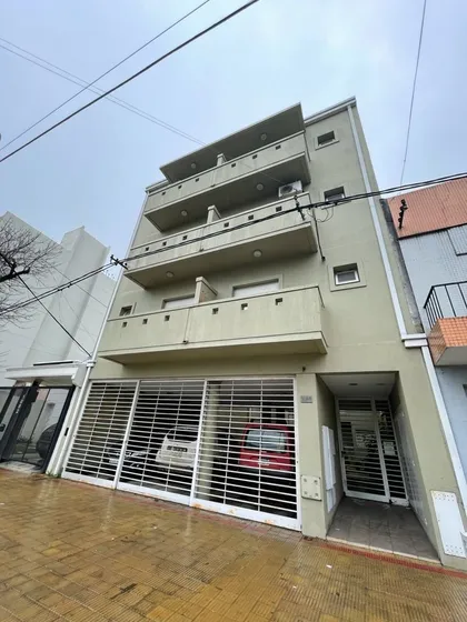 Departamento 2 Dormitorios, Venta Parque Saavedra, Sarmiento