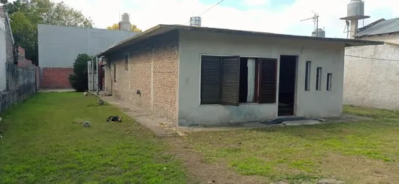 Departamento En Venta - 3 Dormitorios 4 Baños - Cochera - 524mts2 - Merlo