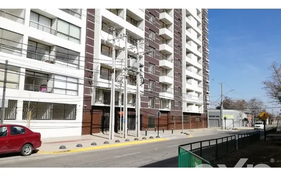 Departamento En Venta De 2 Dorm. En Estación Central