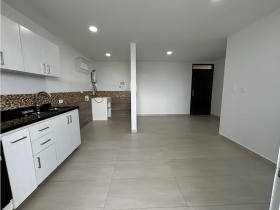 Arriendo Aparta-estudio. Sector Oro Negro.