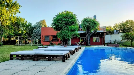 Casa Quinta En F. Varela Con Pileta, Quincho, Parrilla, Parque, Cancha De Futbol, Internet Y Mas