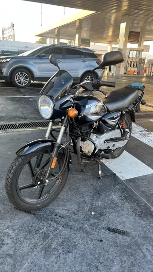 Bajaj Boxer 150 2024 Titular