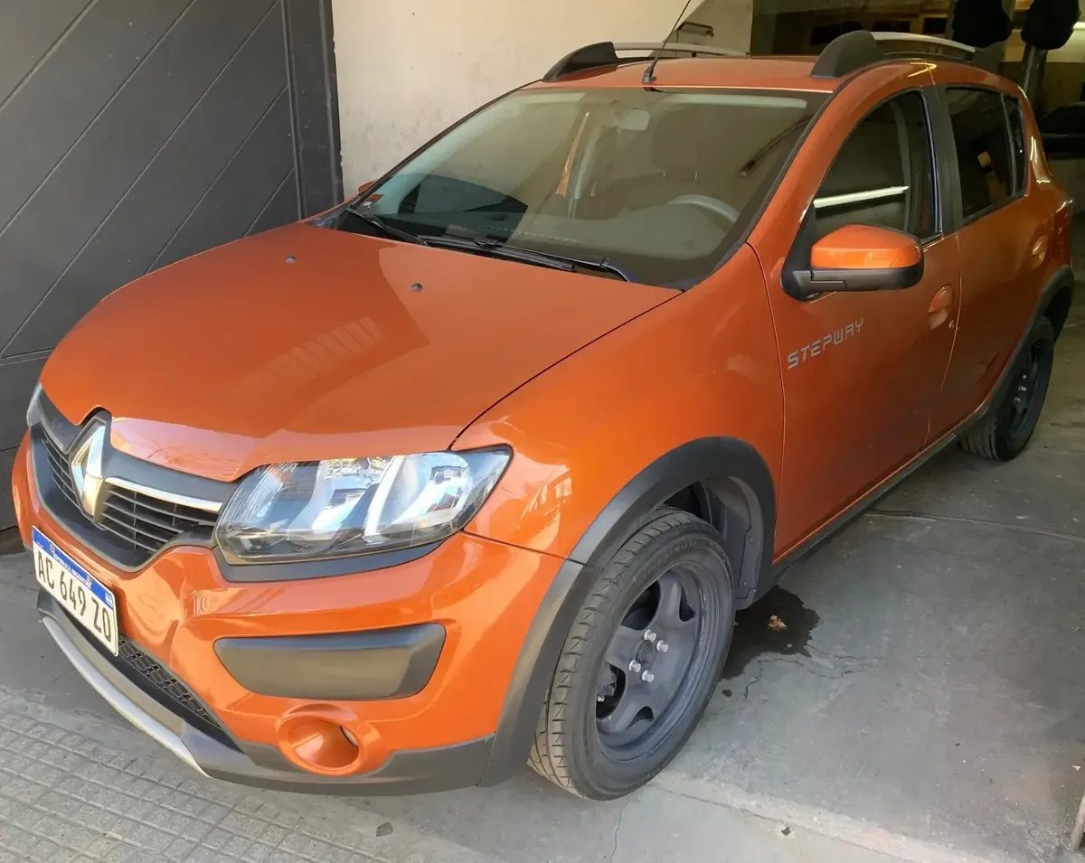 Renault Sandero Stepway 1.6 Dynamique 105cv Nac