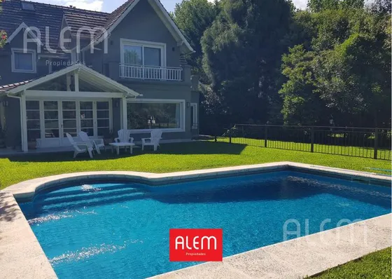 Casa En St Thomas Norte |  Venta  | 4 Dormitorios