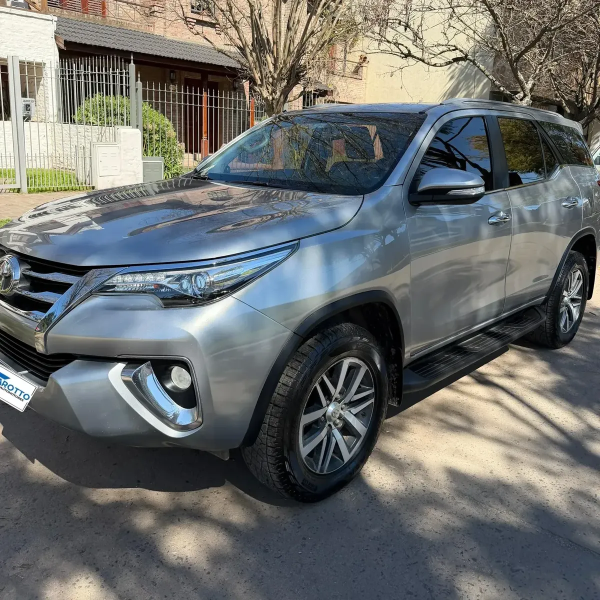 Toyota Hilux SW4 2.8 SRX 177 HP 4x4 7 Seats