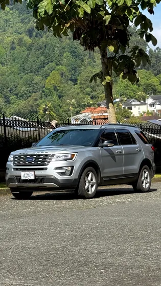 Ford Explorer 3.5 Xlt