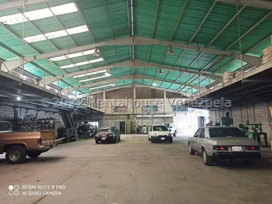 Excelente Galpón Industrial En Venta En Antimano 26-8285 Gf