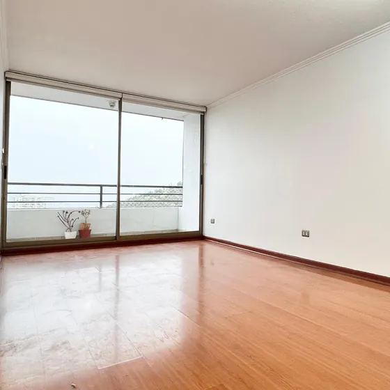 Edificio Santos Dumont (1 Est. 1 Bod.) Vista Poniente Piso 