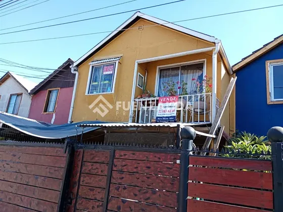 Casa En Venta De 3 Dorm. En Maipú