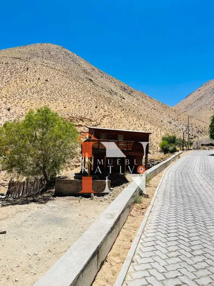 Casa En Venta En Quebrada De Pinto Con Terren (84586)