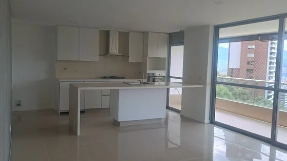 Venta De Apartamento Medellin, Poblado Sector La Calera