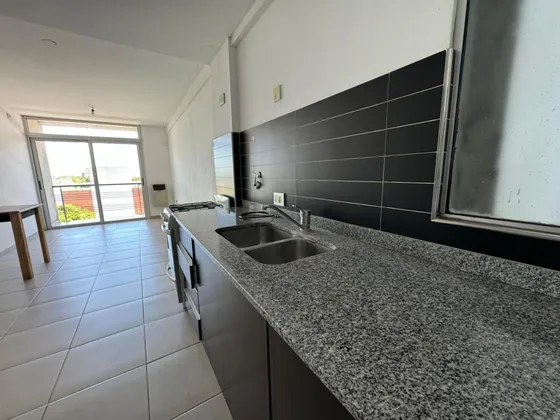 Departamento Monoambiente En Alquiler - La Plata