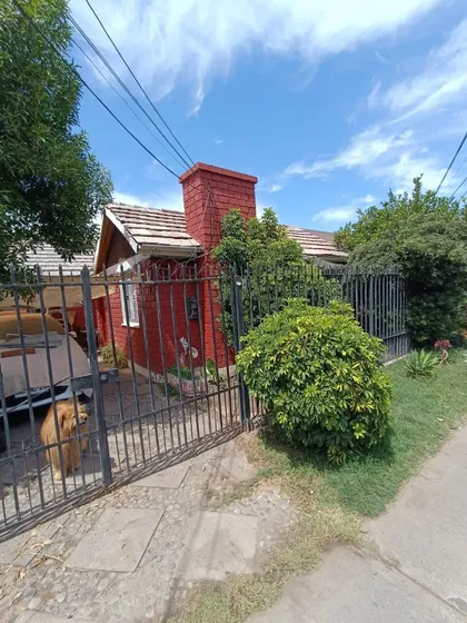 Barrio Residencial Cerrado - Arturo Medina Y Emilia Tellez
