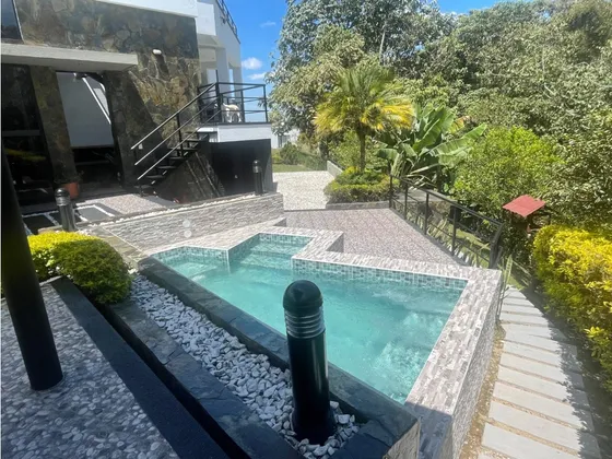 Venta Casa Campestre Con Jacuzzi Vía Armenia Pereira