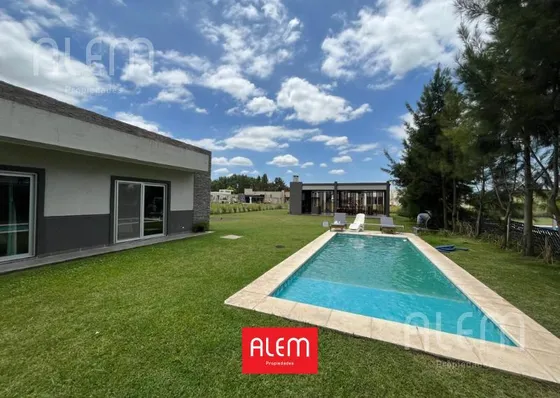 Casa En Venta En Canning - Fincas Del Alba