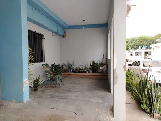 Hermosa Casa En Venta. *(115 Mtrs2 Aprox.)* *zona:* Urb.paraparal/ Buenaventura.. (últimas Manzanas) *venta:* 36.500$ *cuenta Con:* -3 Habitaciones. -2 Baño. Ofv Mm Casaguacara