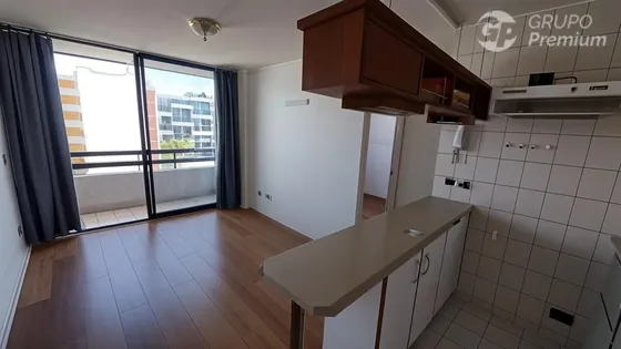 Departamento En Venta De 1 Dorm. Cercano A Meiggs
