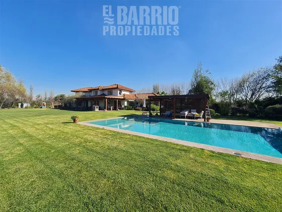 Casa En Venta De 3 Dorm. En Colina