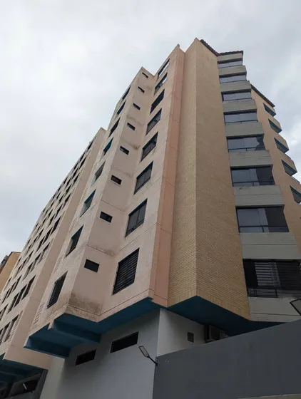 Apartamento En Alquiler Valencia Urb Agua Blanca (mer)