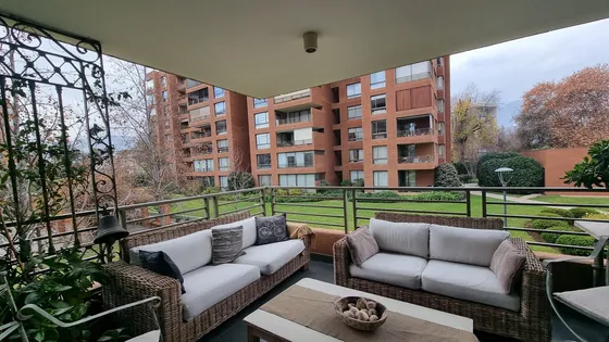 174 M² 4 Dormitorios Sala De Estar 2 Terrazas Vista Jardin.