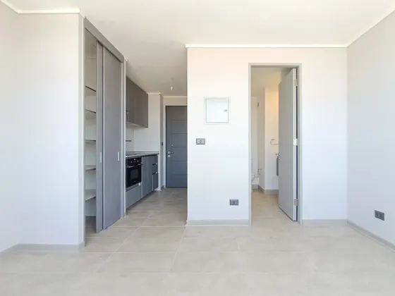 Edificio Av. Fermín Vivaceta Vista Sur Piso 25