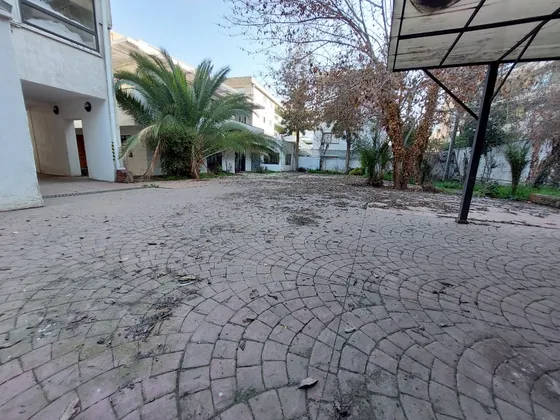 Casa En Venta Con 958 M2, Providencia. 