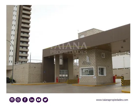 Venta| Cochera En Barrio Alto Alberdi