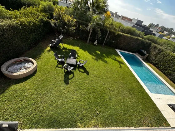 Casa En Venta De 4 Dormitorios C/ Cochera En Santa Inés