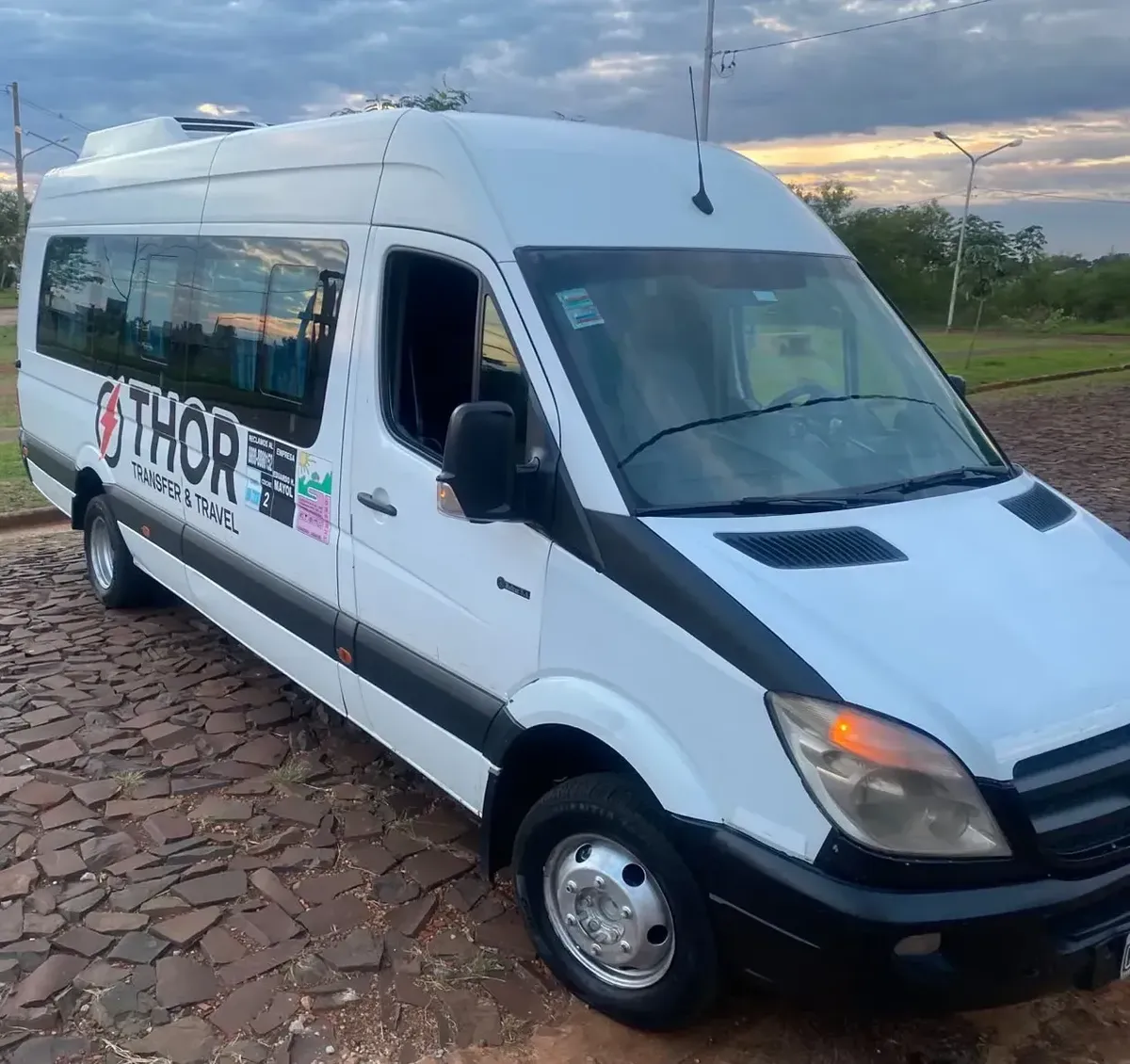 Mercedes-Benz Sprinter 2.1 515 Combi 4325 150 hp 19+1