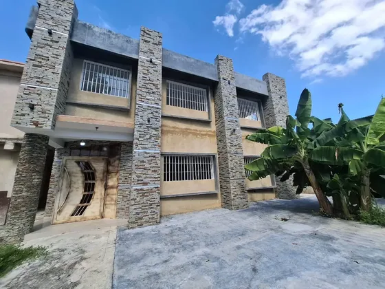 Ja En Venta Casa Residencial Y Comercial Con 5 Locales Amplios En Pleno En La Mejor Ubicacion Del Pueblo Desan Diego