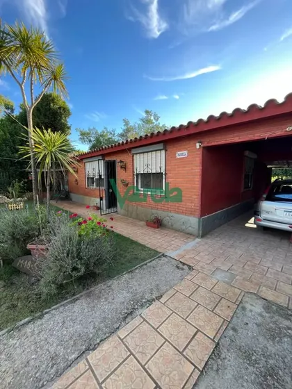 Venta De 2 Casas En Salinas Al Sur, 3 Dormitorios, Estufa Leña, Cochera X 3